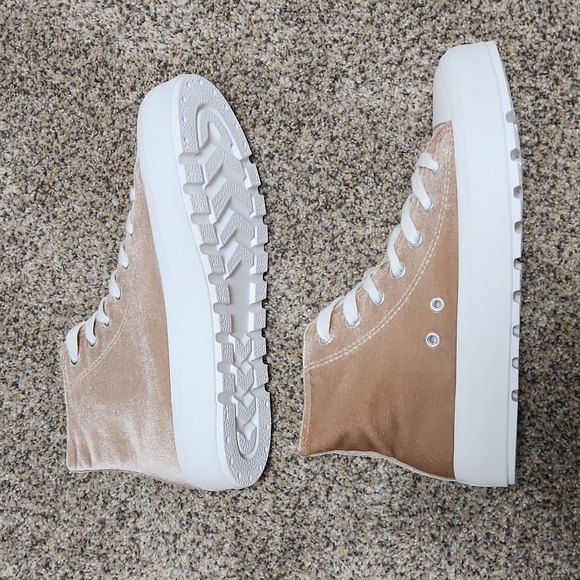 CORKYS Footwear, Size 9 - Picture 8 of 10